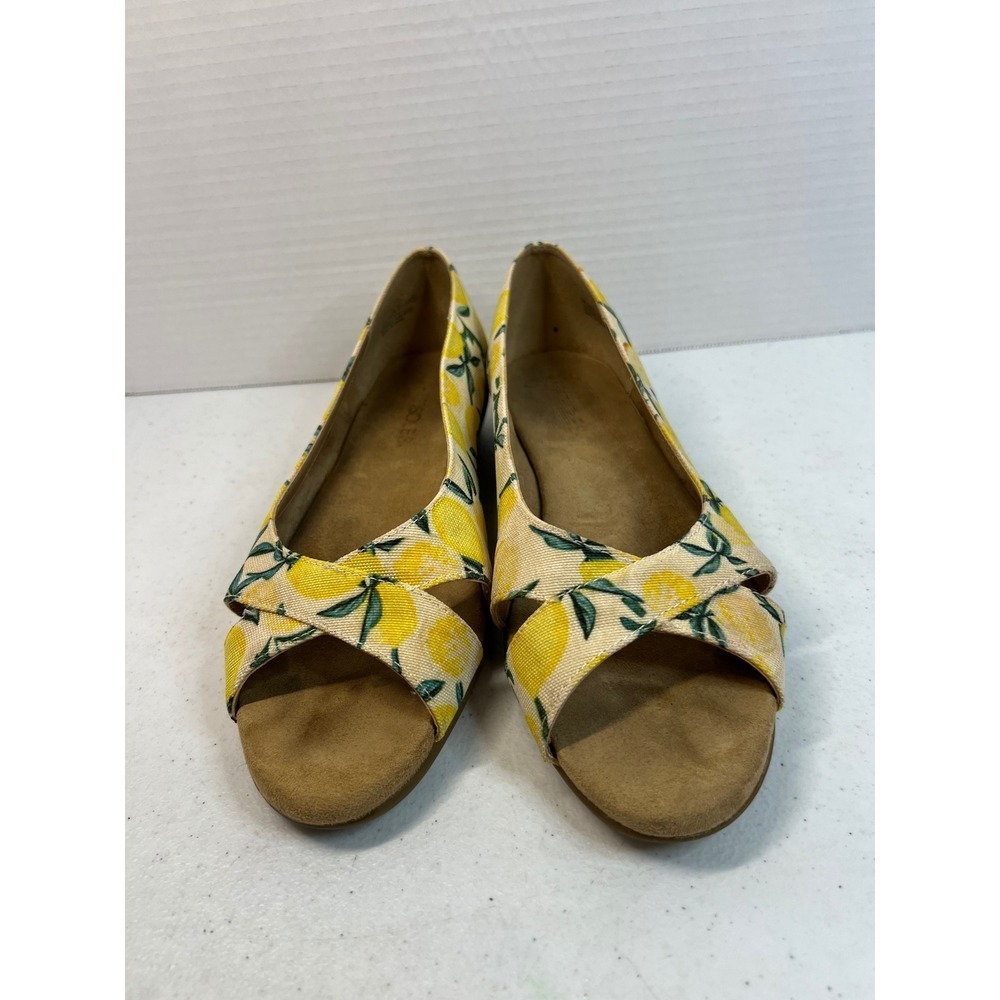 Aerosoles Silver Platter Yellow Lemon Print Peep Toe Wedge Flats Shoes Womens 8M